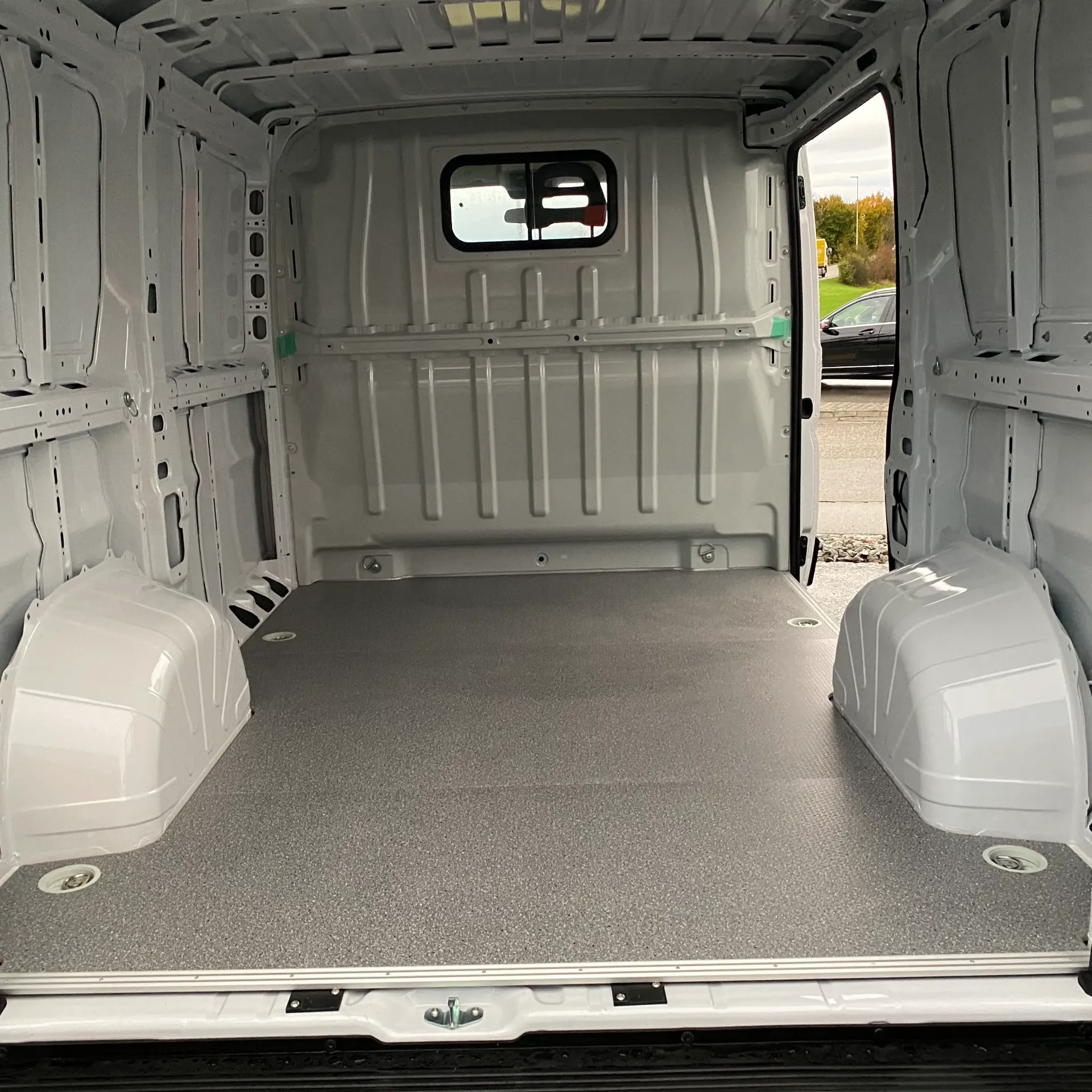 [50725] Bodenplatte Ducato L1 CVE